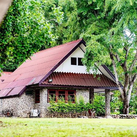 Bed and Breakfast Nan Waterside Hong Bon Nern Exterior foto