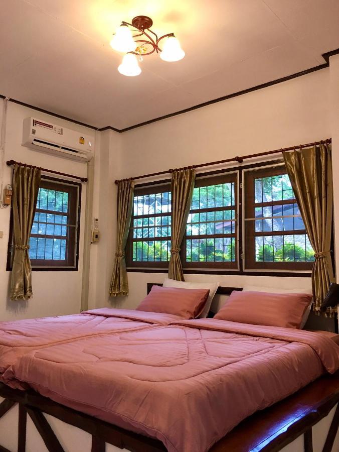 Bed and Breakfast Nan Waterside Hong Bon Nern Exterior foto