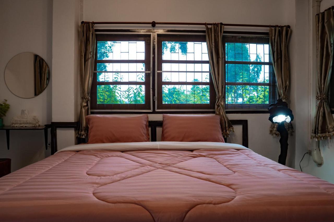 Bed and Breakfast Nan Waterside Hong Bon Nern Exterior foto